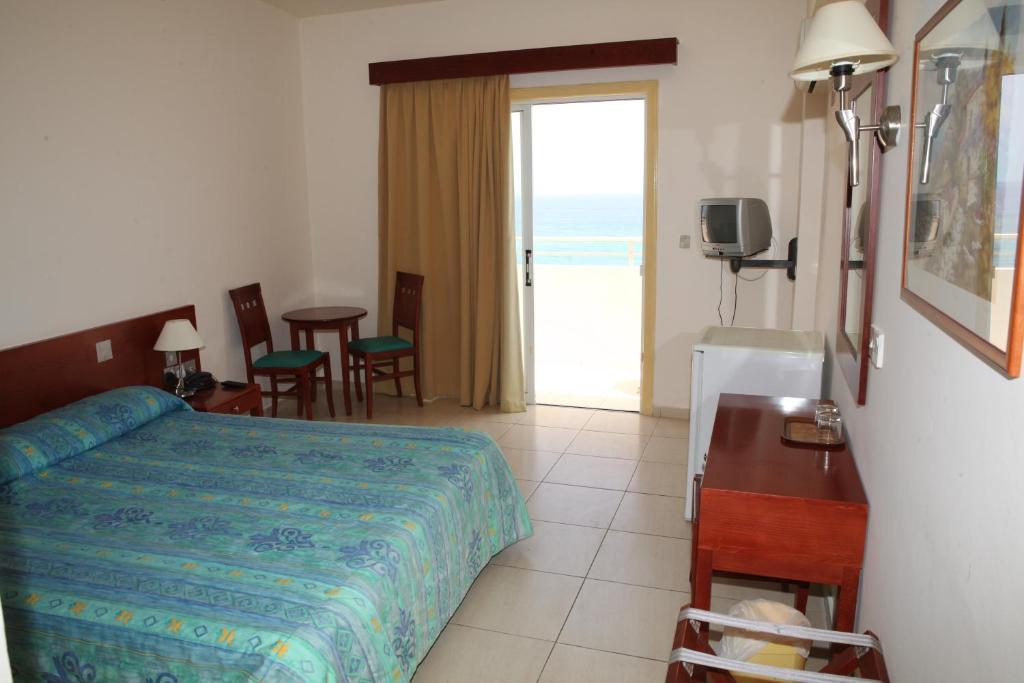 Iris Beach Hotel Protaras Pokoj fotografie